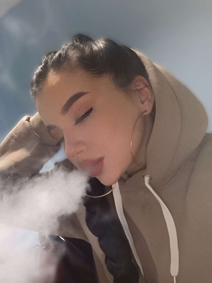 Анюта привлекальеная девушка из Шушенское цена от 2500 руб