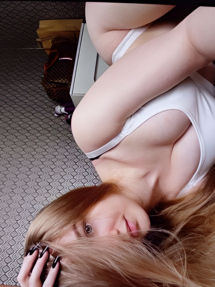 Фаина привлекальеная девушка из Шушенское цена от 5000 руб