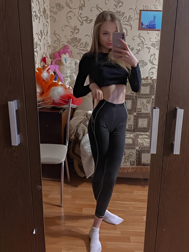 Леночка привлекательная девушка из Шушенское цена от 3000 руб