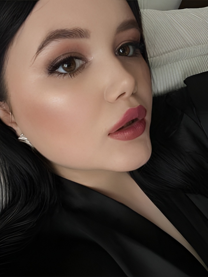 Индивидуалка Венера, доступна для личного знакомства от 1500 руб