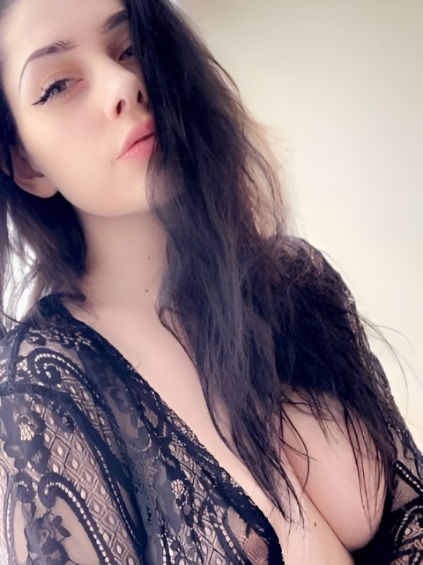 Лея привлекательная девушка из Шушенское цена от 3000 руб