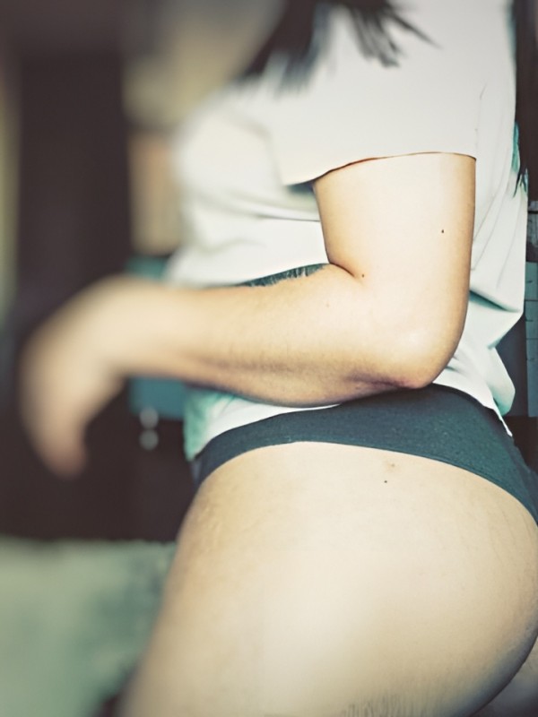 Нина привлекательная девушка из Шушенское цена от 1500 руб