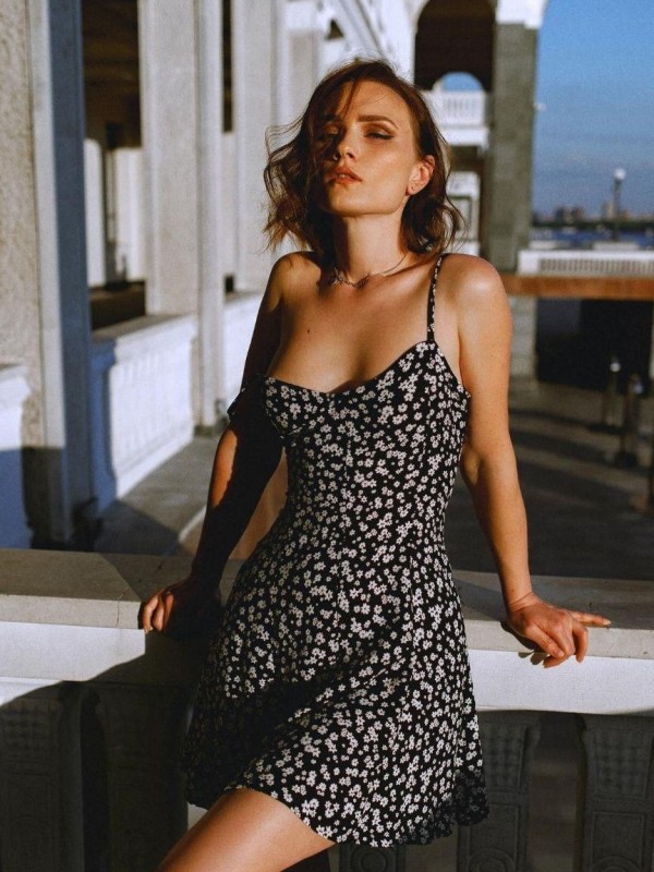 Света привлекательная девушка из Шушенское цена от 7000 руб